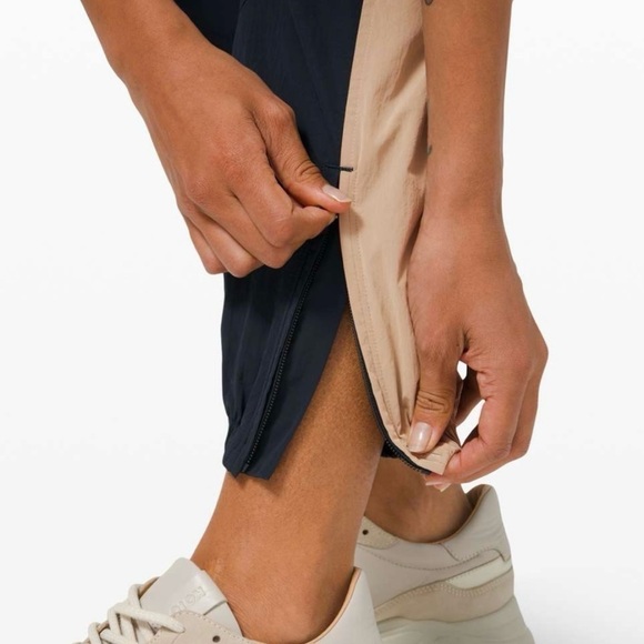 Lululemon Sz 2 Evergreen Track Pant True Navy / Cafe Au Lait / Ripened Raspberry - Picture 5 of 15